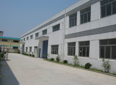 大朗厂房2500平米，钢构厂房，低价出租