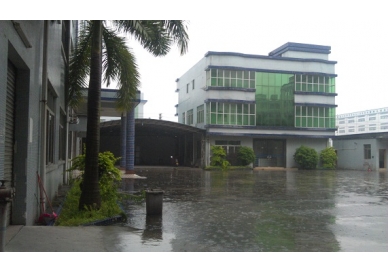 寮步镇带房产证厂房三层8860㎡出售