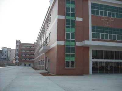 寮步独门独院3200平方厂房招租 带牛角