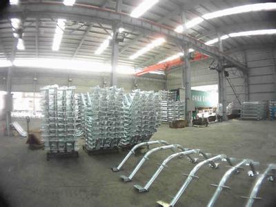 1200平方一层过的铁皮厂房便宜出租