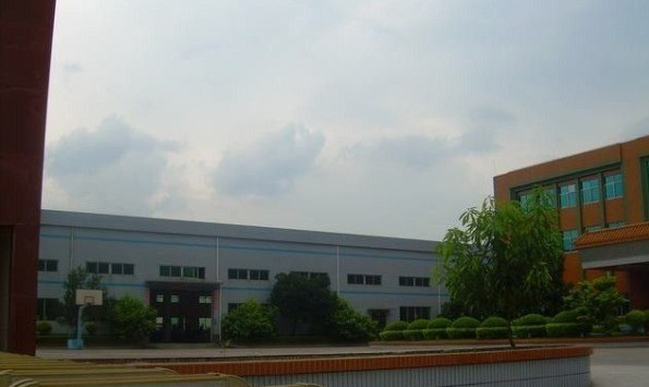 全新标准铁皮厂房招租1100