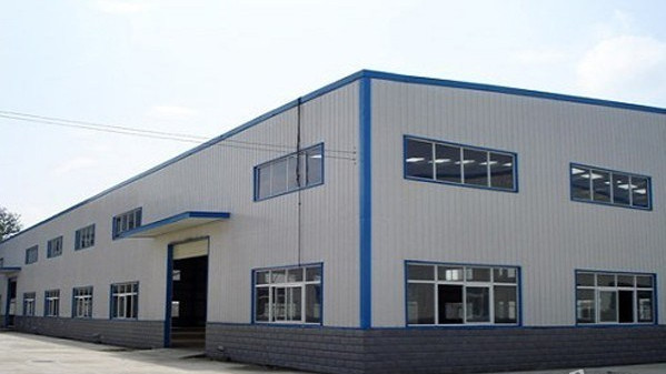 横沥钢构厂房4500平米,带10T行车,低价出租