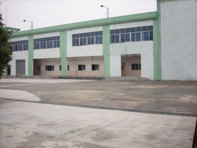 横沥工业区一楼8米…